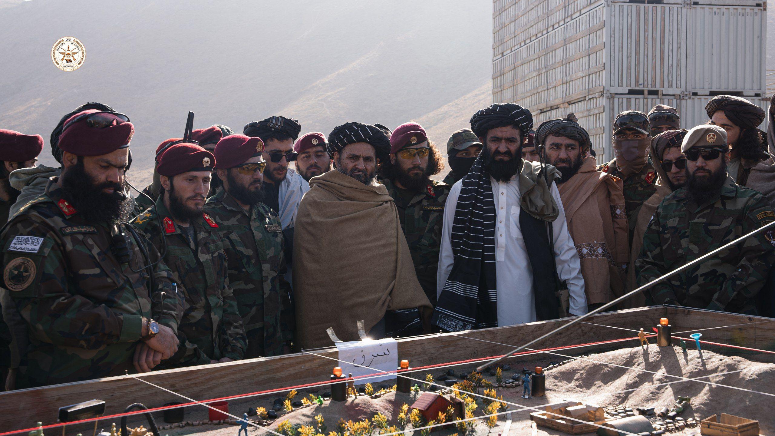 د ریاست الوزراء اقتصادي مرستیال د ملي دفاع وزارت د ځانګړو کمانډویي ځواکونو په  فراغت غونډه کې ګډون وکړ