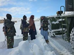 د پروان لواء انجنیرۍ ټیم له لوري ٢٠ کلیومتره سرک له واورو څخه پاک شو