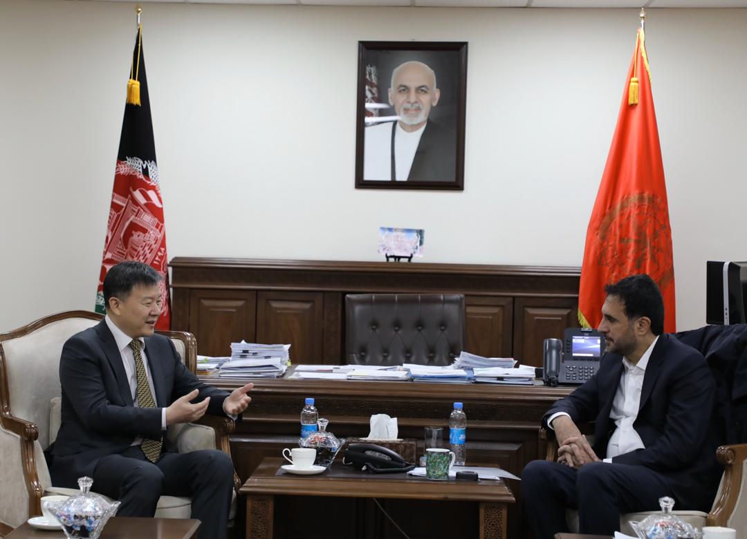 دیدار تعارفی سرپرست دفاع ملی با سفیر جدید چین در کابل