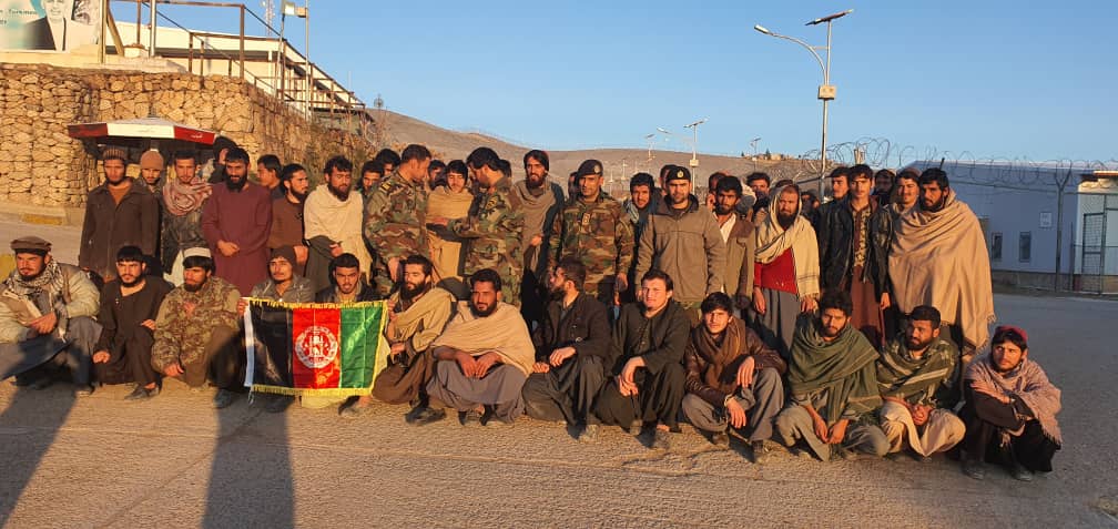 نیروهای کماندو، ۶۲ تن از نیروهای ملی دفاعی و امنیتی را از زندان طالبان در بادغیس آزاد کردند!