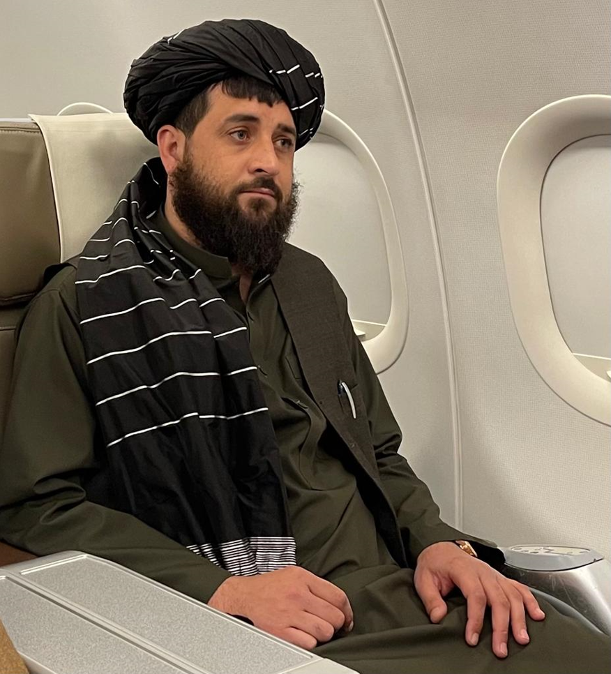 Acting Defense Minister on an official trip leaves Kabul for the United Arab Emirates 