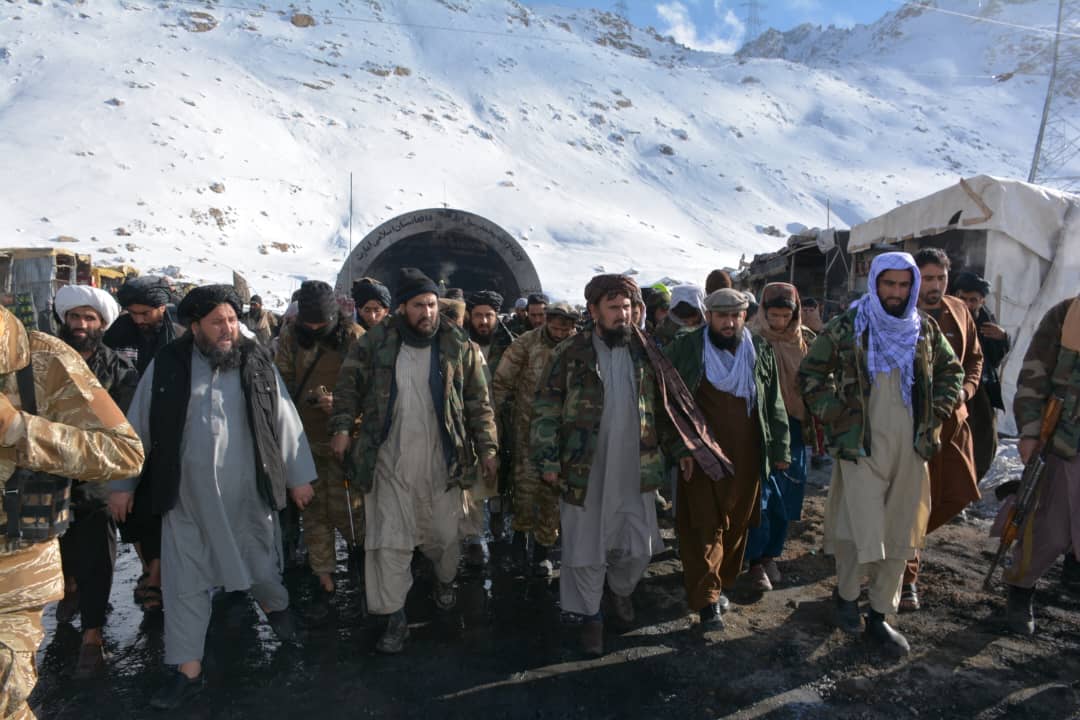 The Chief of Staff of the Armed Forces visits the incident area of the "Salang Tunnel" 