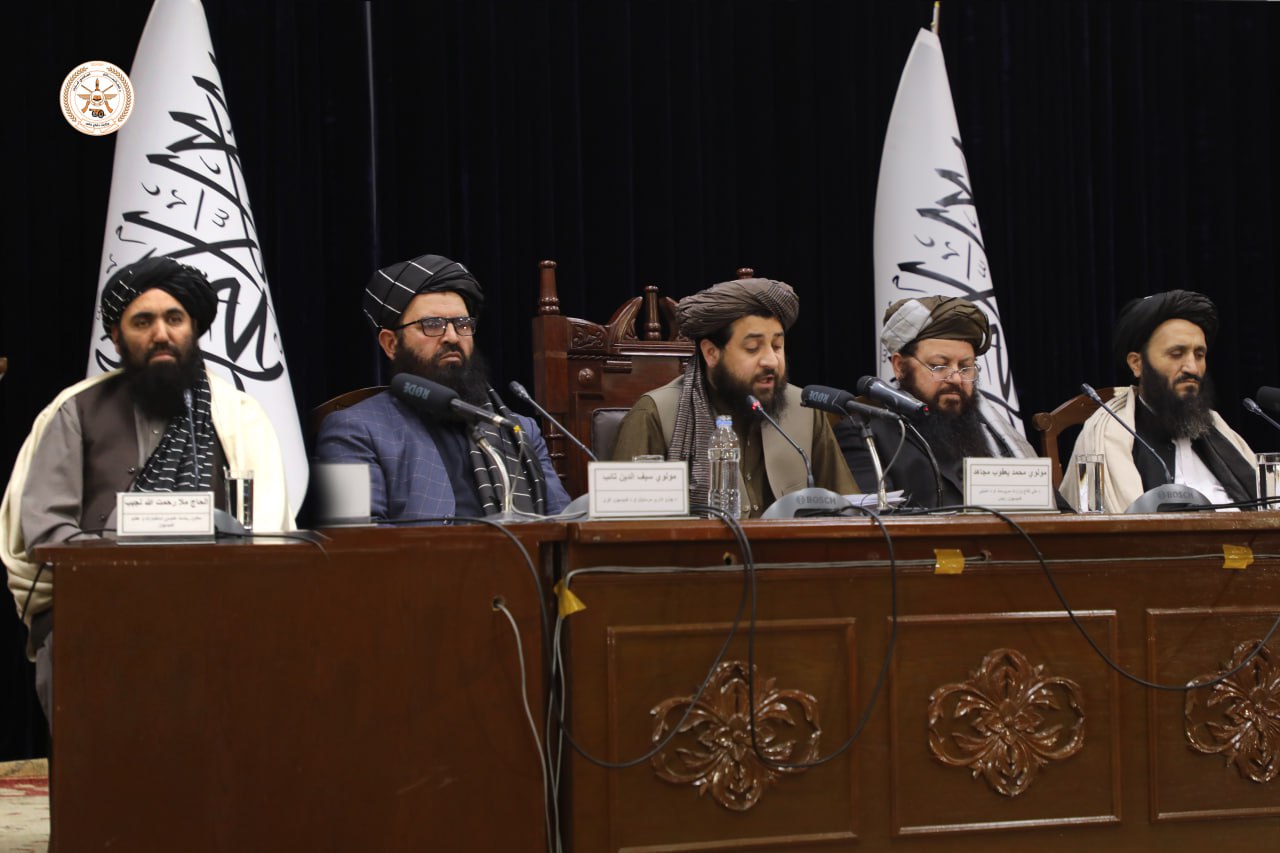 کمیسیون امور امنیتی و تصفیوی کنفراس خبری خود را در مرکز رسانه های حکومت برگزار کرد