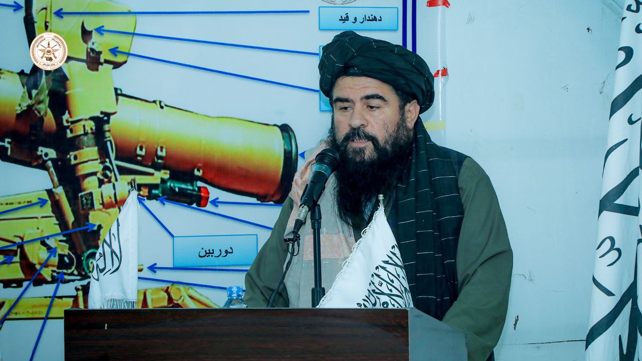 د میلان کنکورس (9M135) رهبري شوي راکټ له زده کړو څخه د ٢٤ تنه ځوانانو د فراغت انځورونه