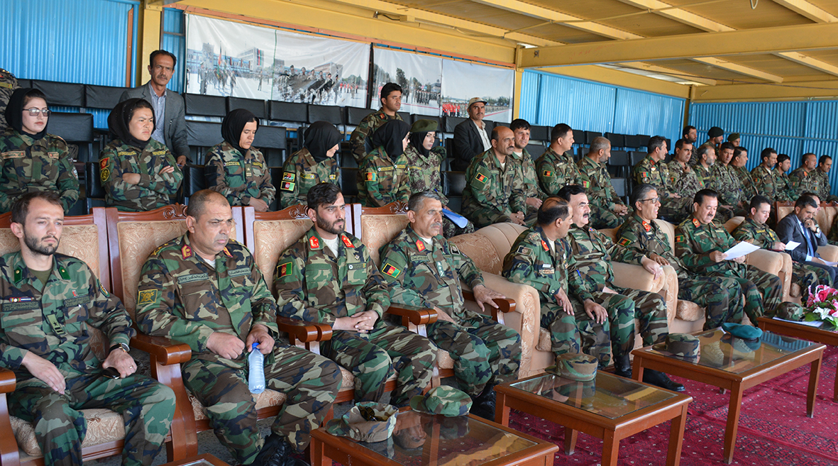 1250 تن سربازان  بعد از ختم تمرینات خاص در مرکز تعلیمی نظامی کابل سند فراغت بدست آوردند!